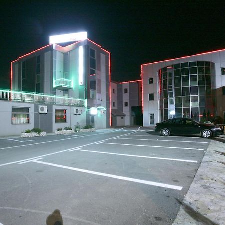 Guest House Mk Star Белград Екстериор снимка
